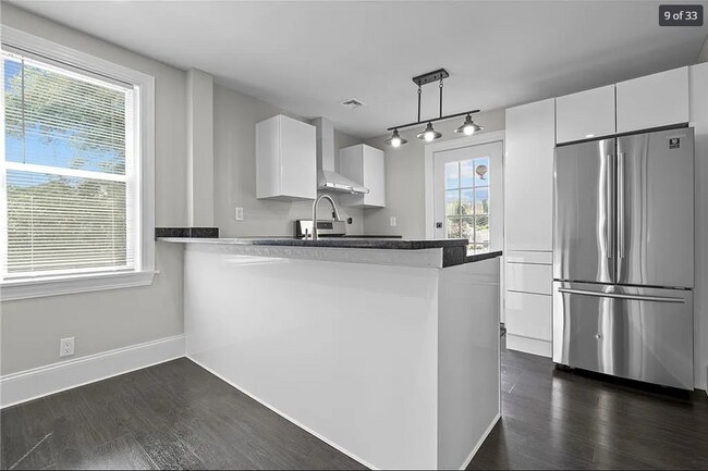 Building Photo - 47 Andover St