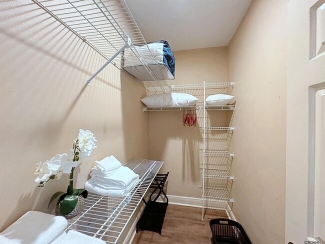 Building Photo - 11831 Thornberry Ln