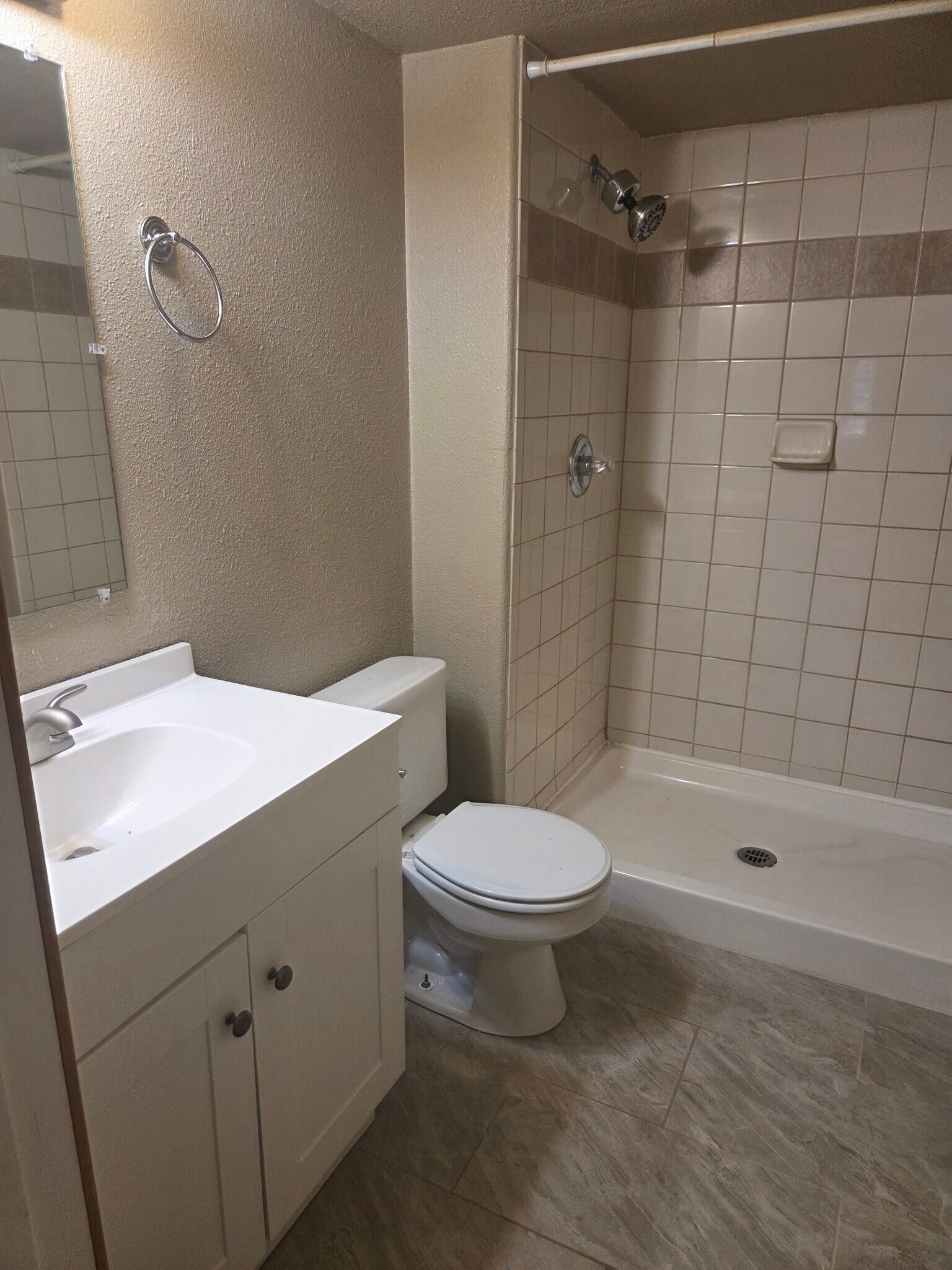 Building Photo - 2244 Pinyon Jay Dr