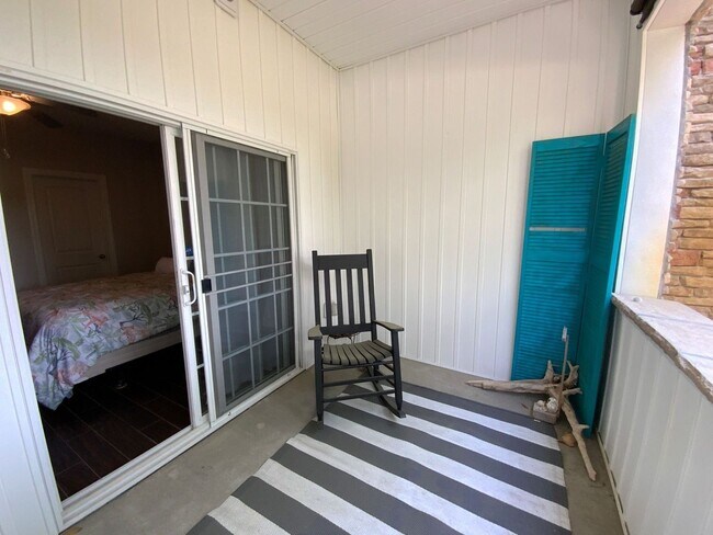 Building Photo - Furnished 3 bedroom 3 bath Condo - Flexible Term lease - Topsail Landing Community