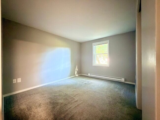 Building Photo - 2 Annaberry Ln