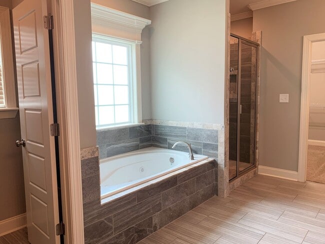 Building Photo - 4033 Coosa Dr