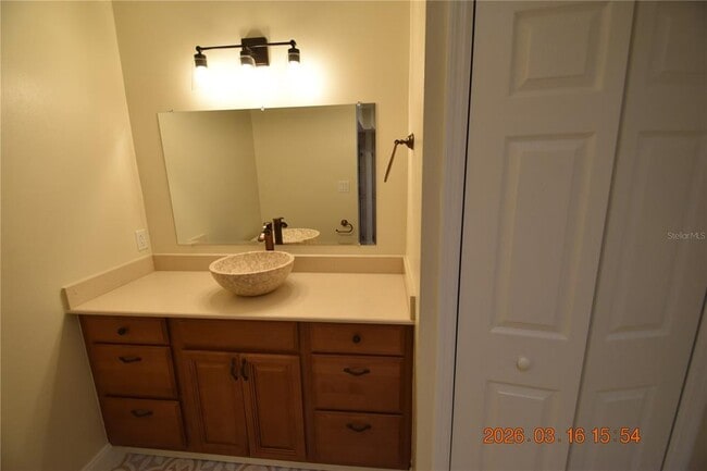 Building Photo - 571 Luzon Ave