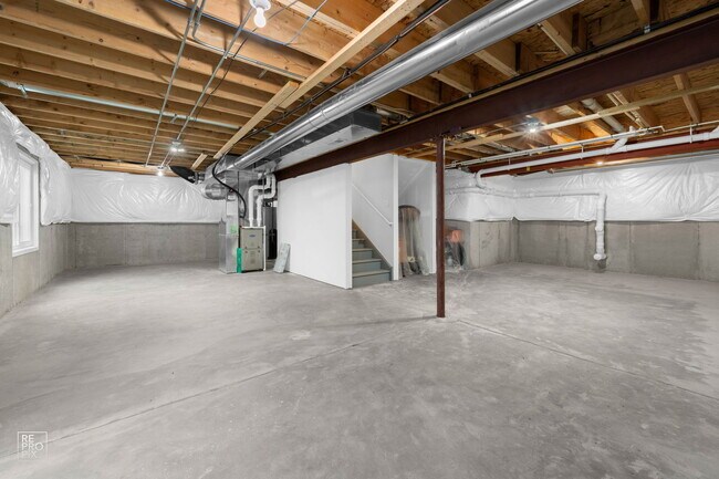 Building Photo - 714 Juniper St