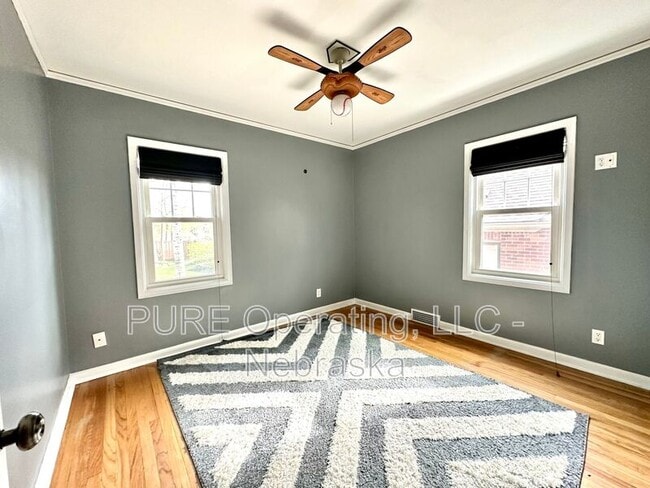 Building Photo - 5120 Franklin St