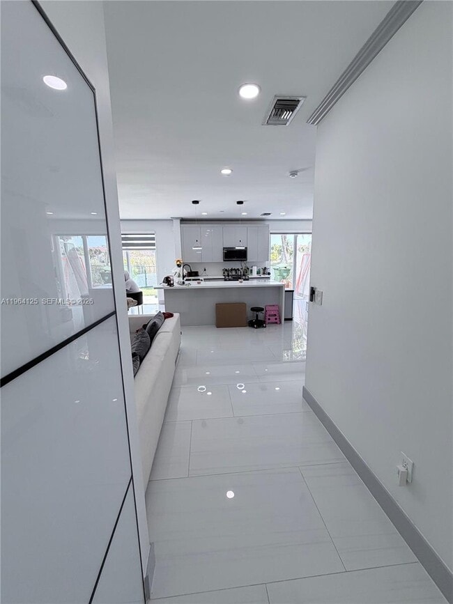 Building Photo - 15102 NW 7th Ct