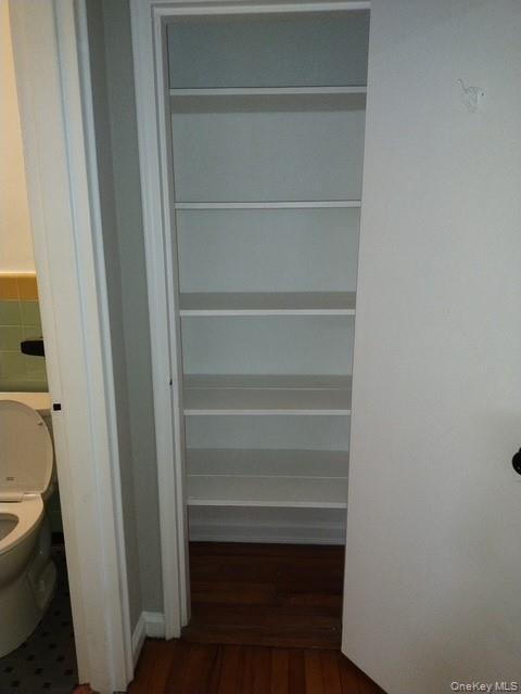 Building Photo - 320 S Broadway