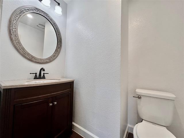 Building Photo - 15621 Terrace Lawn Cir