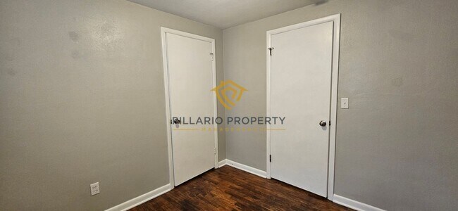 Building Photo - 1404 S Harrison St