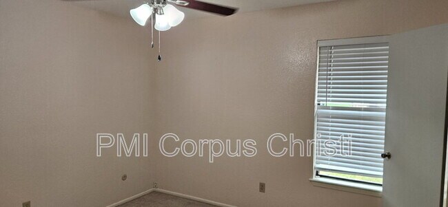 Building Photo - 5030 Merganser Dr