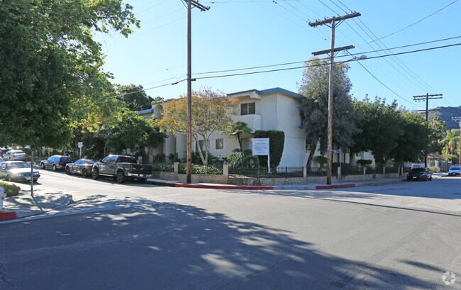 Building - 7766 Wyngate St