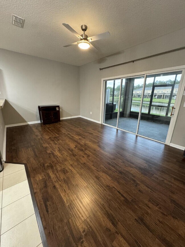 Building Photo - 3 bedroom 2.5 bath townhome in Bartram Park