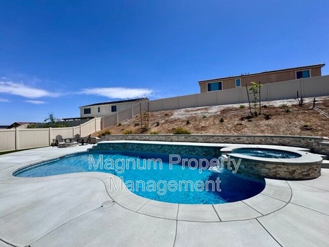Building Photo - 25181 Desert Sage Dr