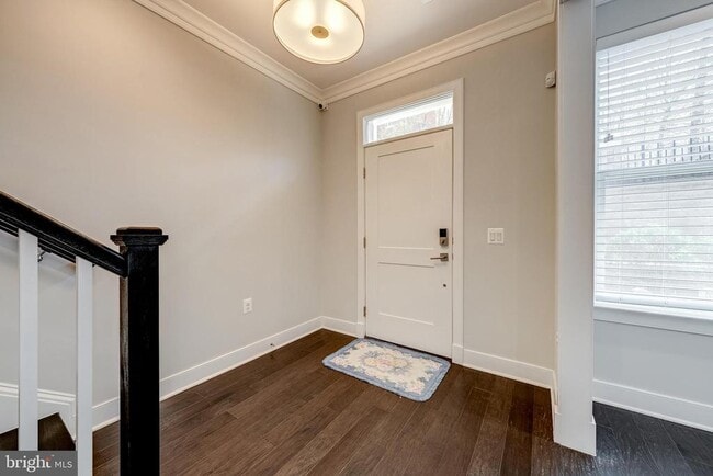 Building Photo - 10326 Grosvenor Pl
