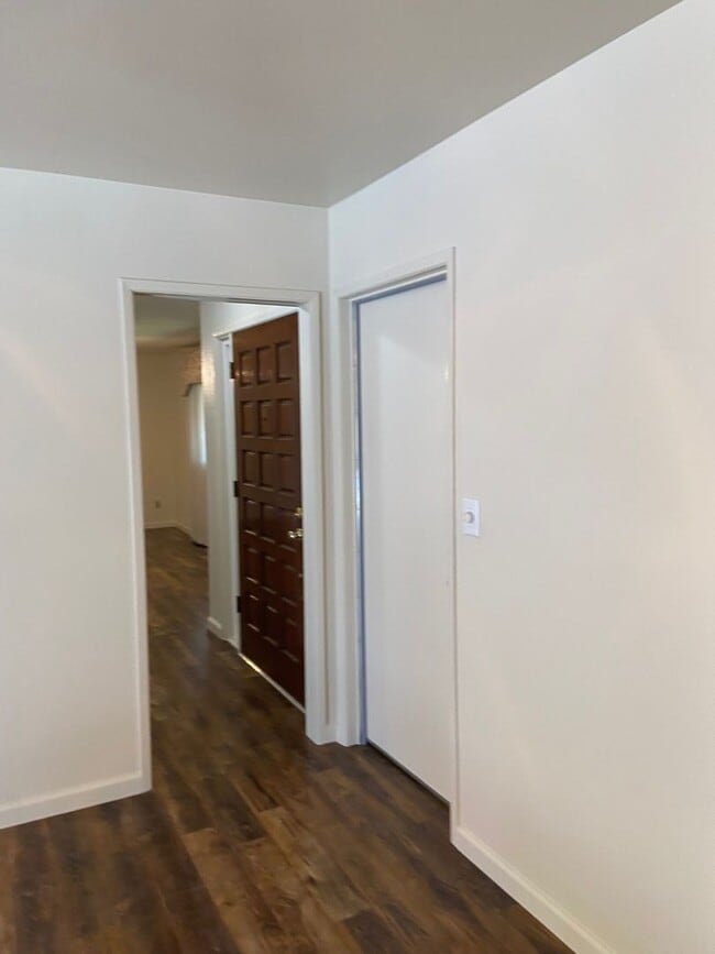 Building Photo - 1605 Jacquelyn Way