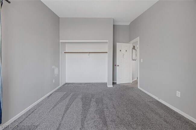 Building Photo - 8433 Dry Cliff Cir