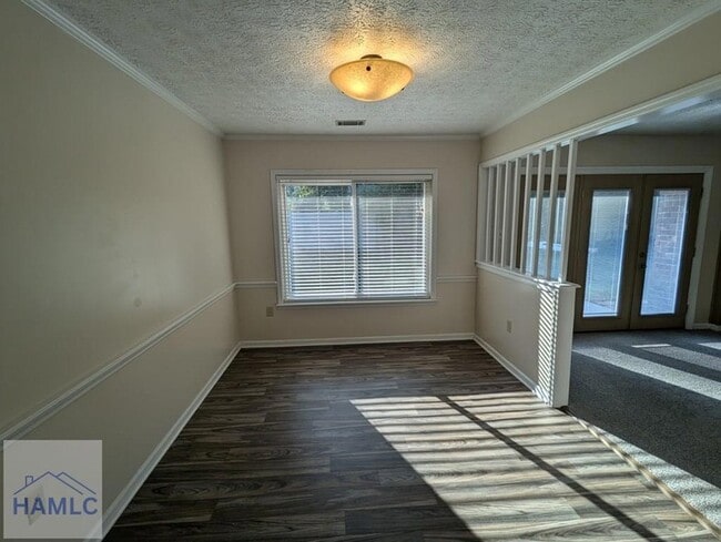 Building Photo - 623 Westmoreland St