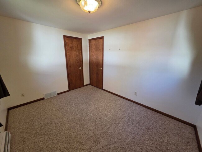 Building Photo - 1798 Chateau Dr