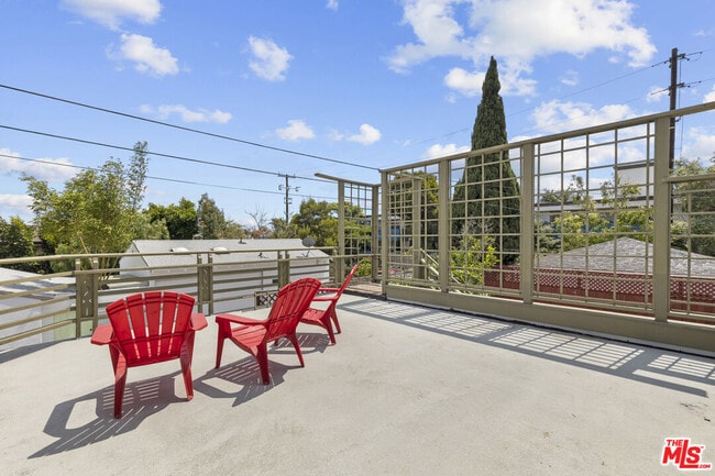 Building Photo - 11110 Charnock Rd