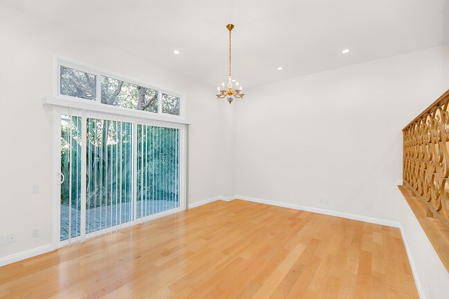 Building Photo - 1745 Selby Ave