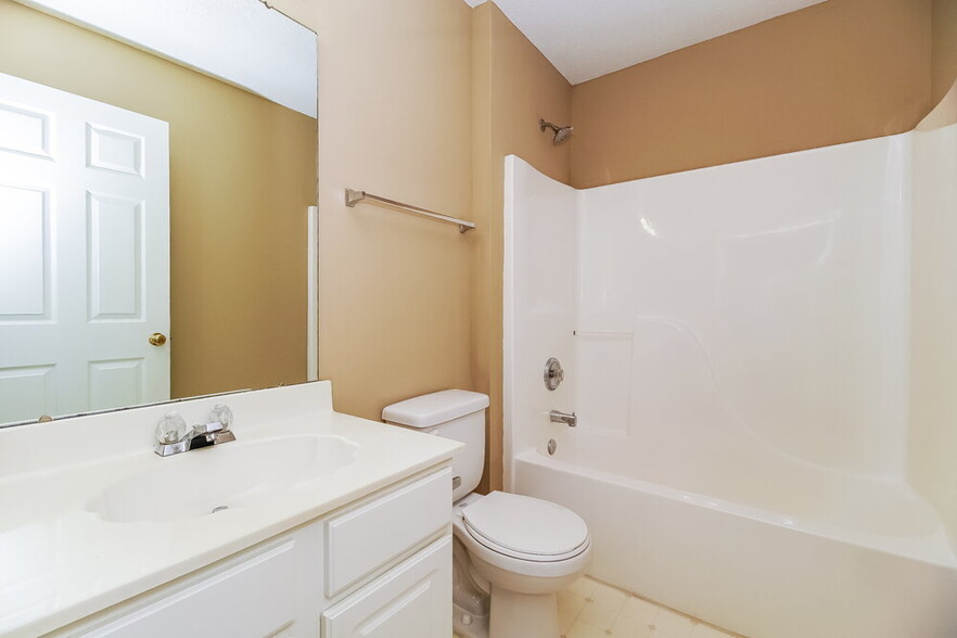 Building Photo - 8936 Coppermine Ln