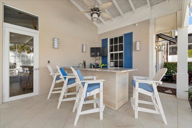 Building Photo - 143 Bay Colony Dr N