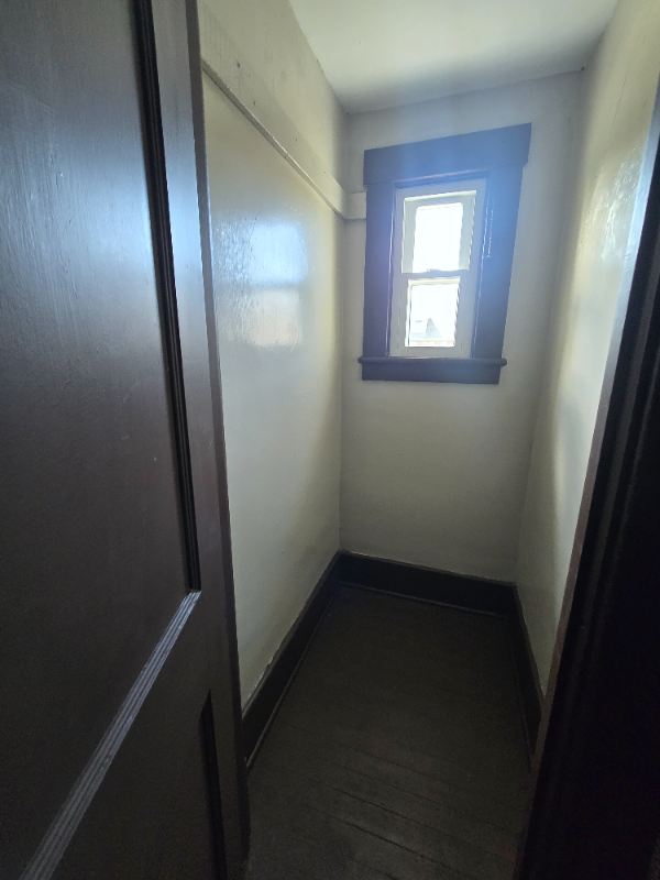 Building Photo - 839 Priestley Ave