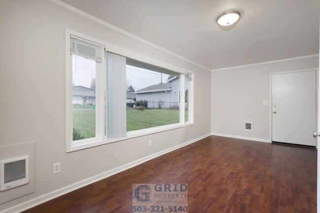 Primary Photo - 1 Bedroom Bungalow Available in Inner Nort...