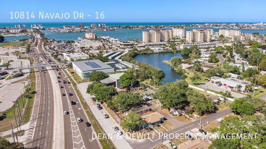 Building Photo - 2 Bed/2 Bath - Unit 12
