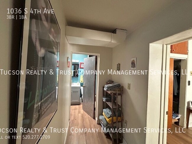 Building Photo - 1036 S 4th Ave