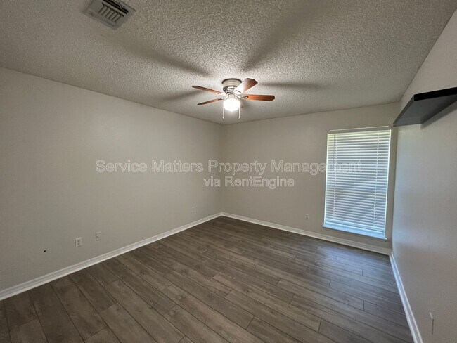 Building Photo - 6069 Breckenridge Dr