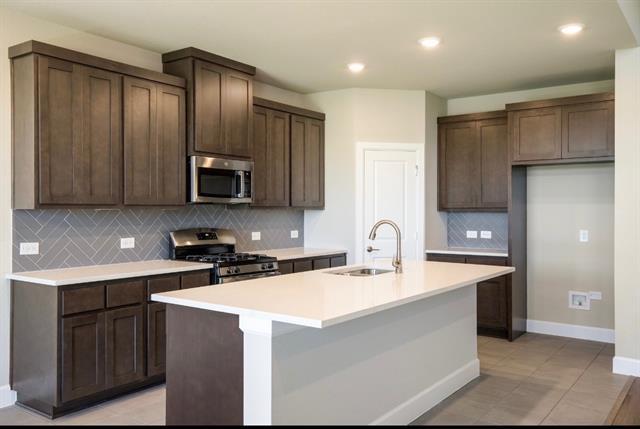 Building Photo - 2304 Spring Side Dr