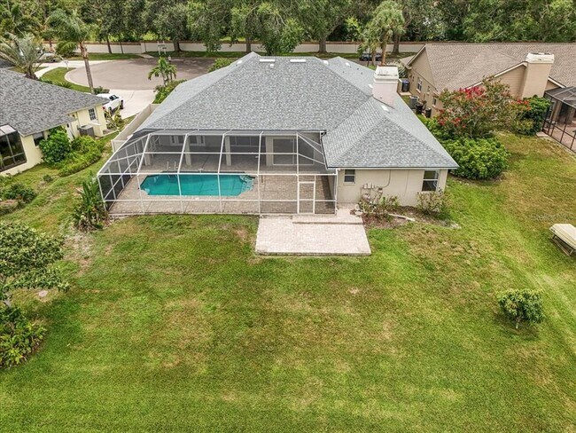Building Photo - 816 Sandringham Ln