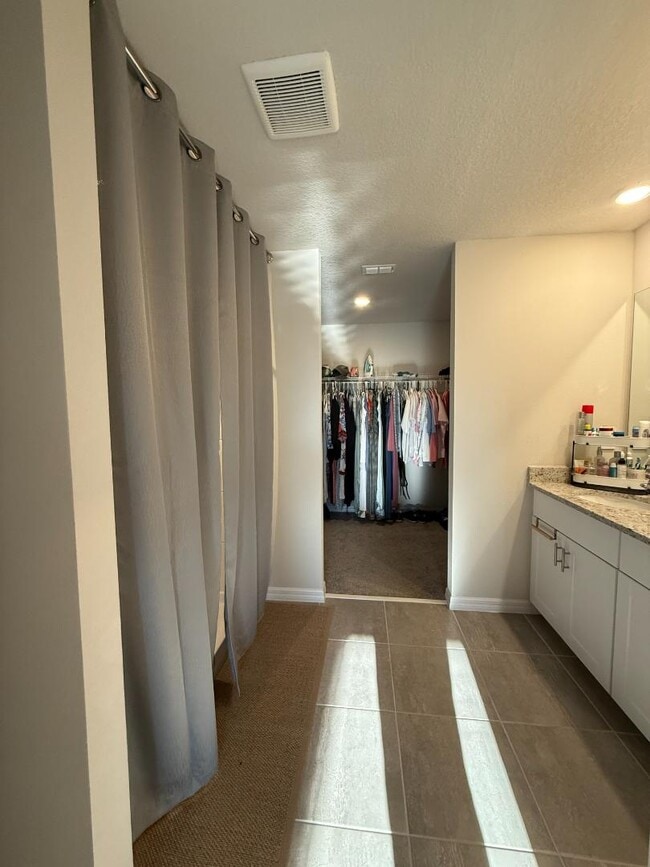 Building Photo - 3919 Radiant Mountain Dr