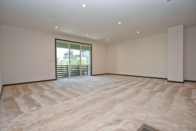 Building Photo - $5,190 - GORGEOUS FOUR BEDROOM HOME IN THE...
