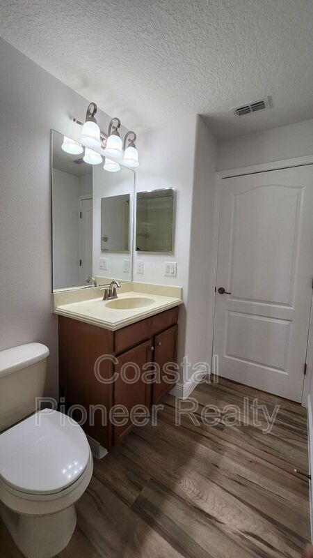 Building Photo - 11404 Holmbridge Ln