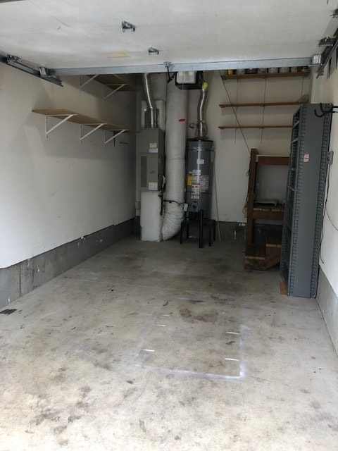 Building Photo - 6552 NE Deer Run St