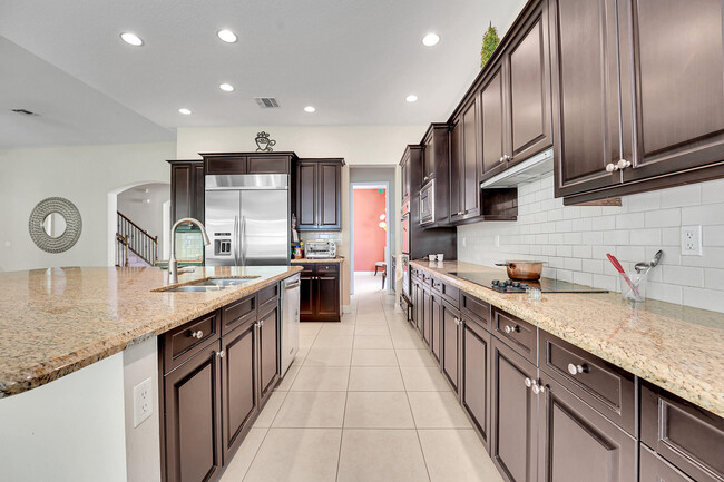 Building Photo - 9485 McAneeny Ct