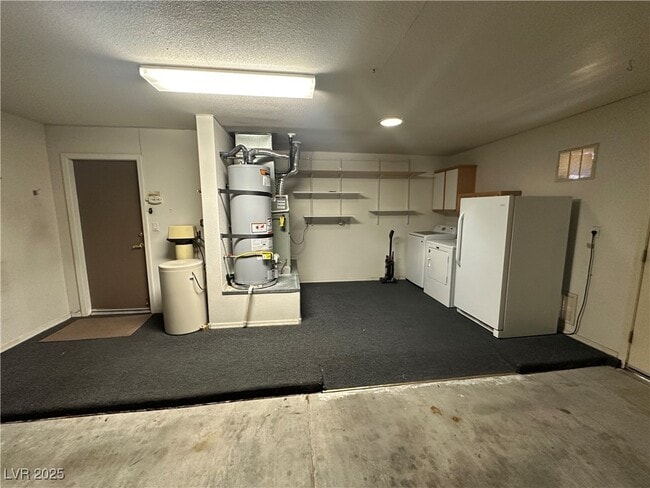 Building Photo - 9945 Bundella Dr