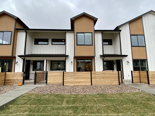Building Photo - 2402 49th Ave Ct
