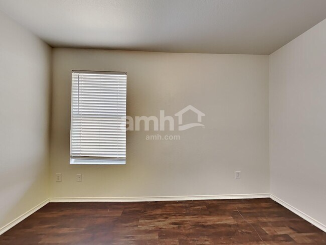 Building Photo - 12513 Shine Ave