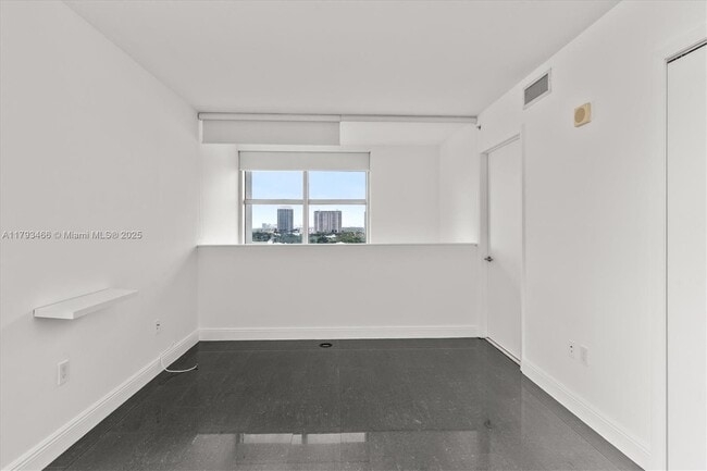 Building Photo - 3131 NE 188th St