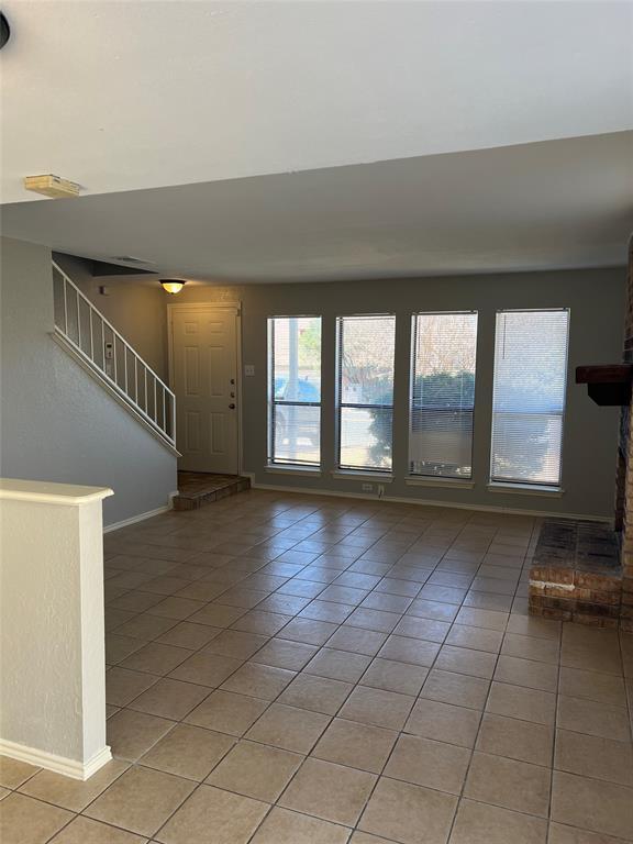 Building Photo - 6497 Hart Ln