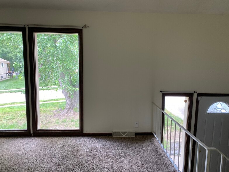 Building Photo - 2129 N 122nd Cir