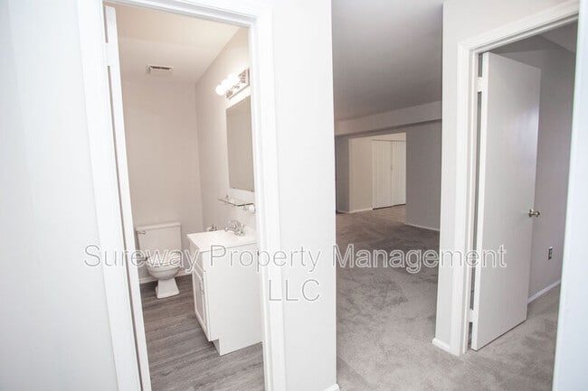 Building Photo - 159A Birchfield Ct