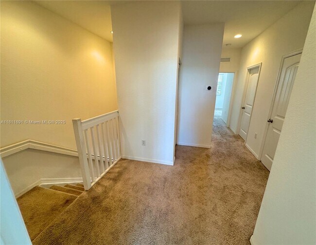 Building Photo - 1071 NW 33rd Manor