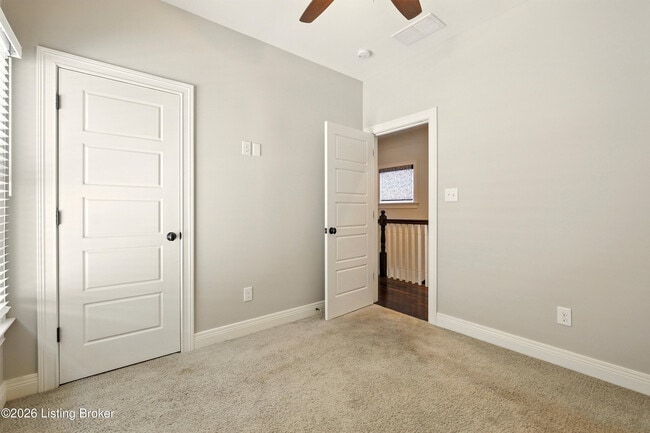 Building Photo - 10910 Kings Crown Dr