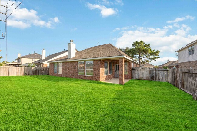 Building Photo - 24623 Blane Dr