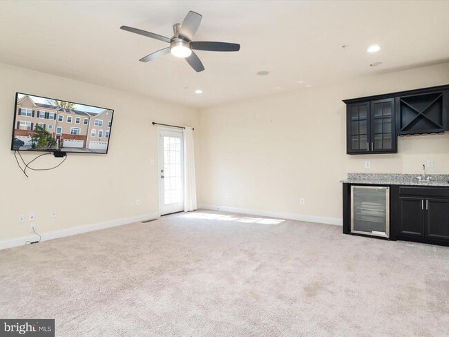 Building Photo - 1221 Orchid Rd