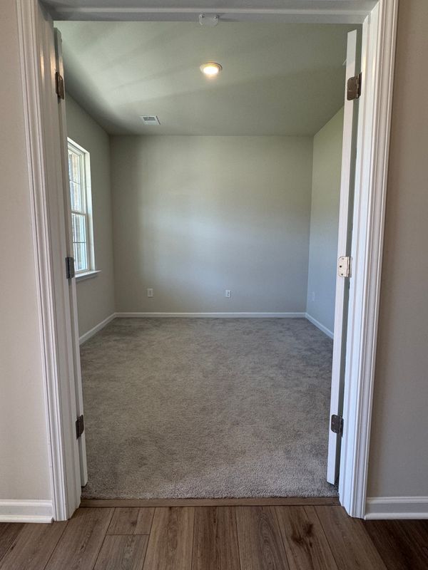 Building Photo - 225 Shadowbrook Wy